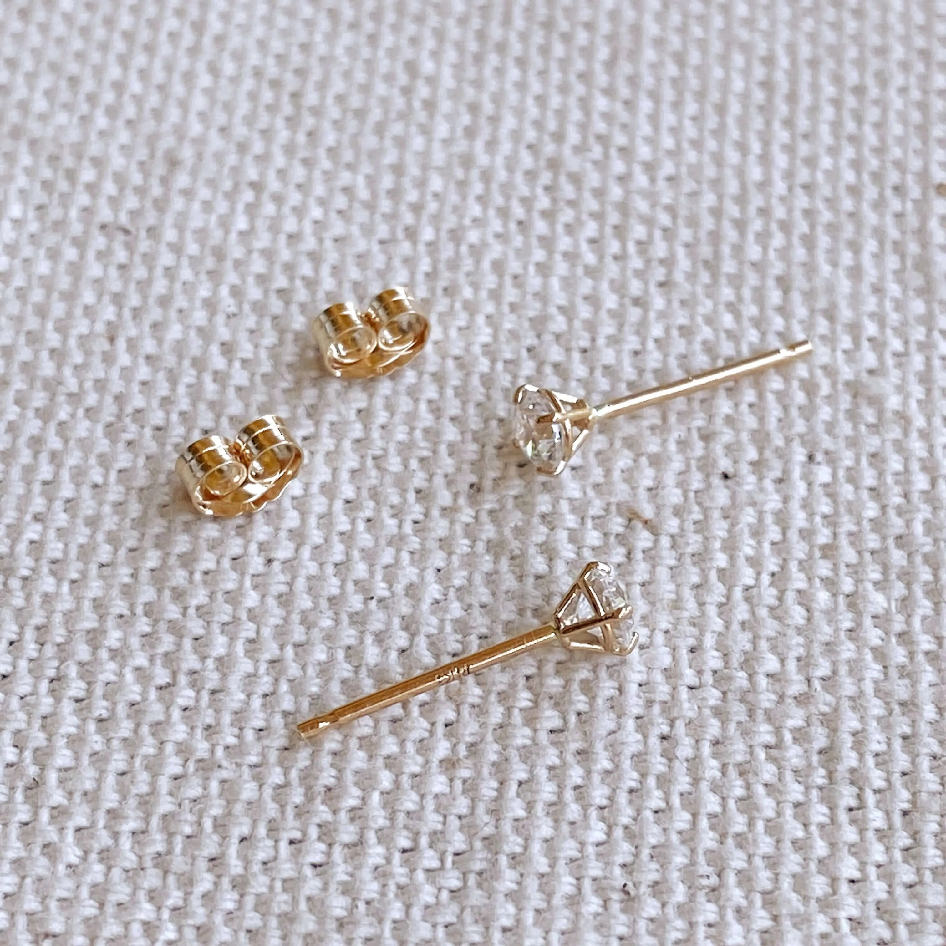 14k Solid Gold Round 3mm Cubic Zirconia Stud Earrings