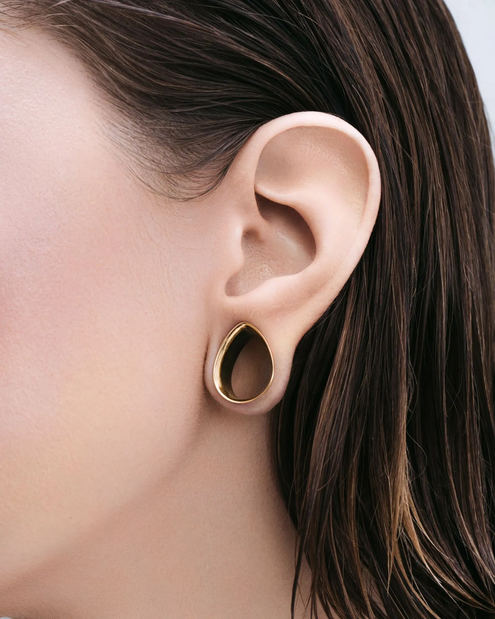 A&E Signature Minted Teardrop Tunnels