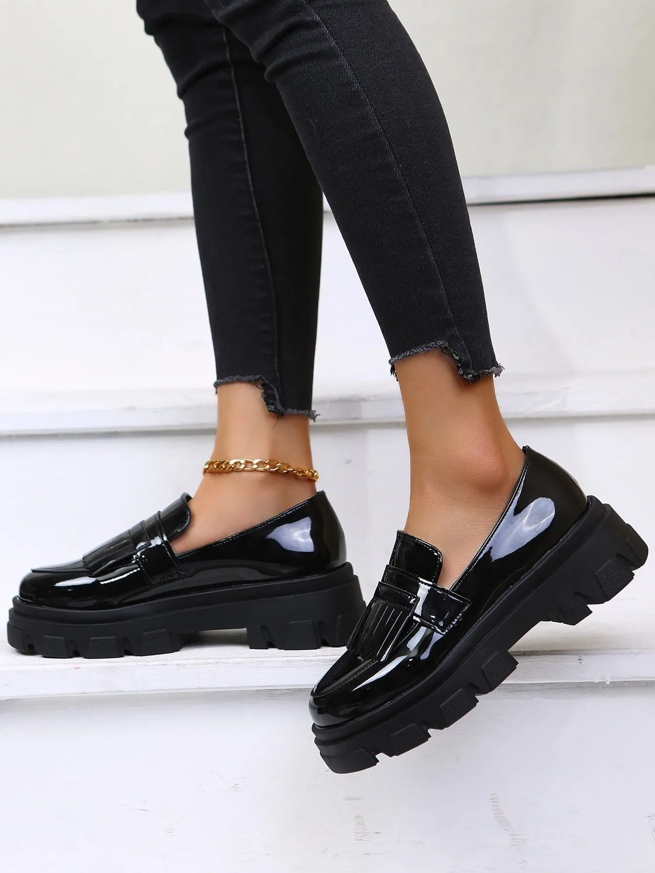 Fringe Decor Lug Sole Flatform Loafers