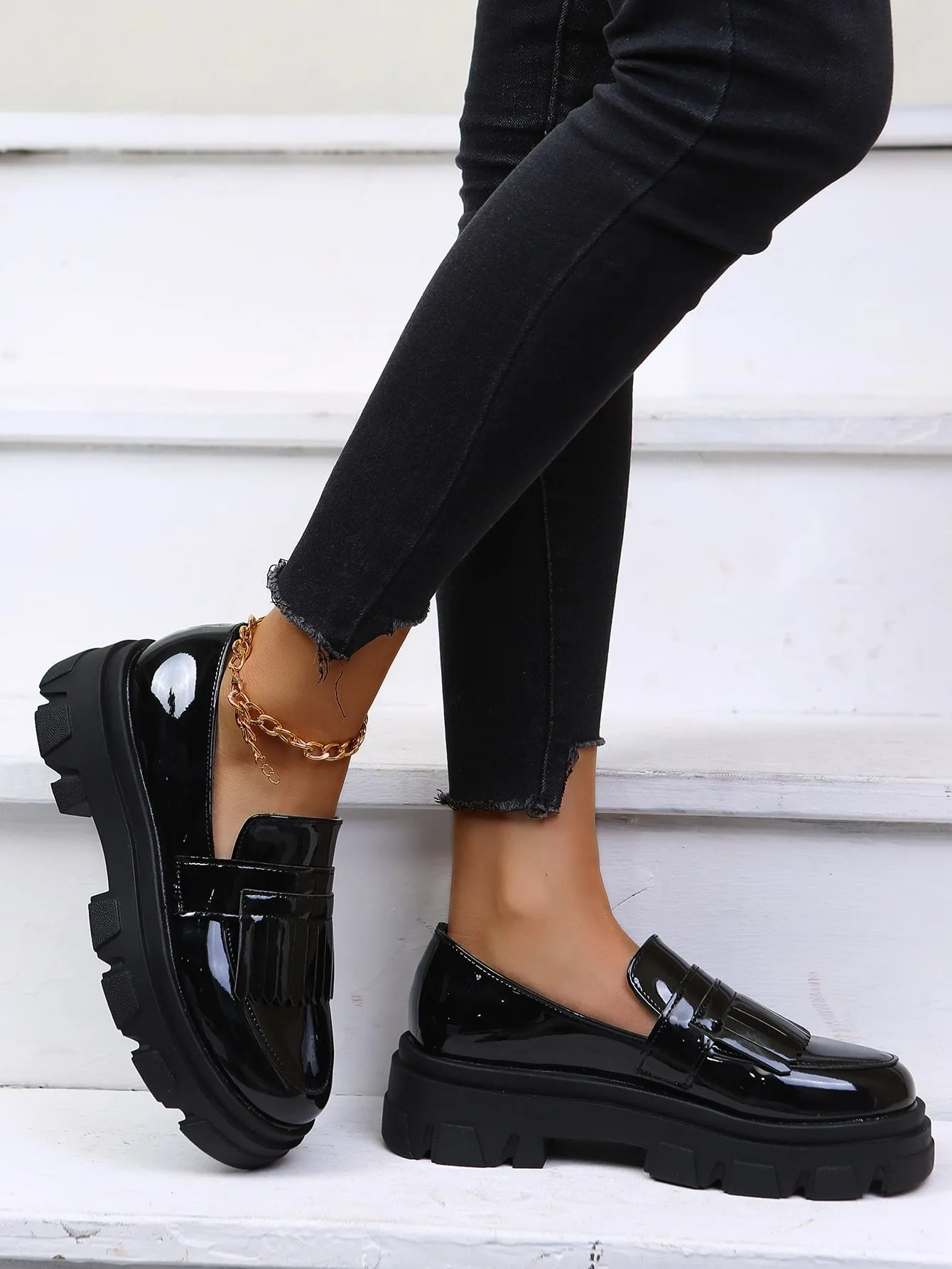 Fringe Decor Lug Sole Flatform Loafers