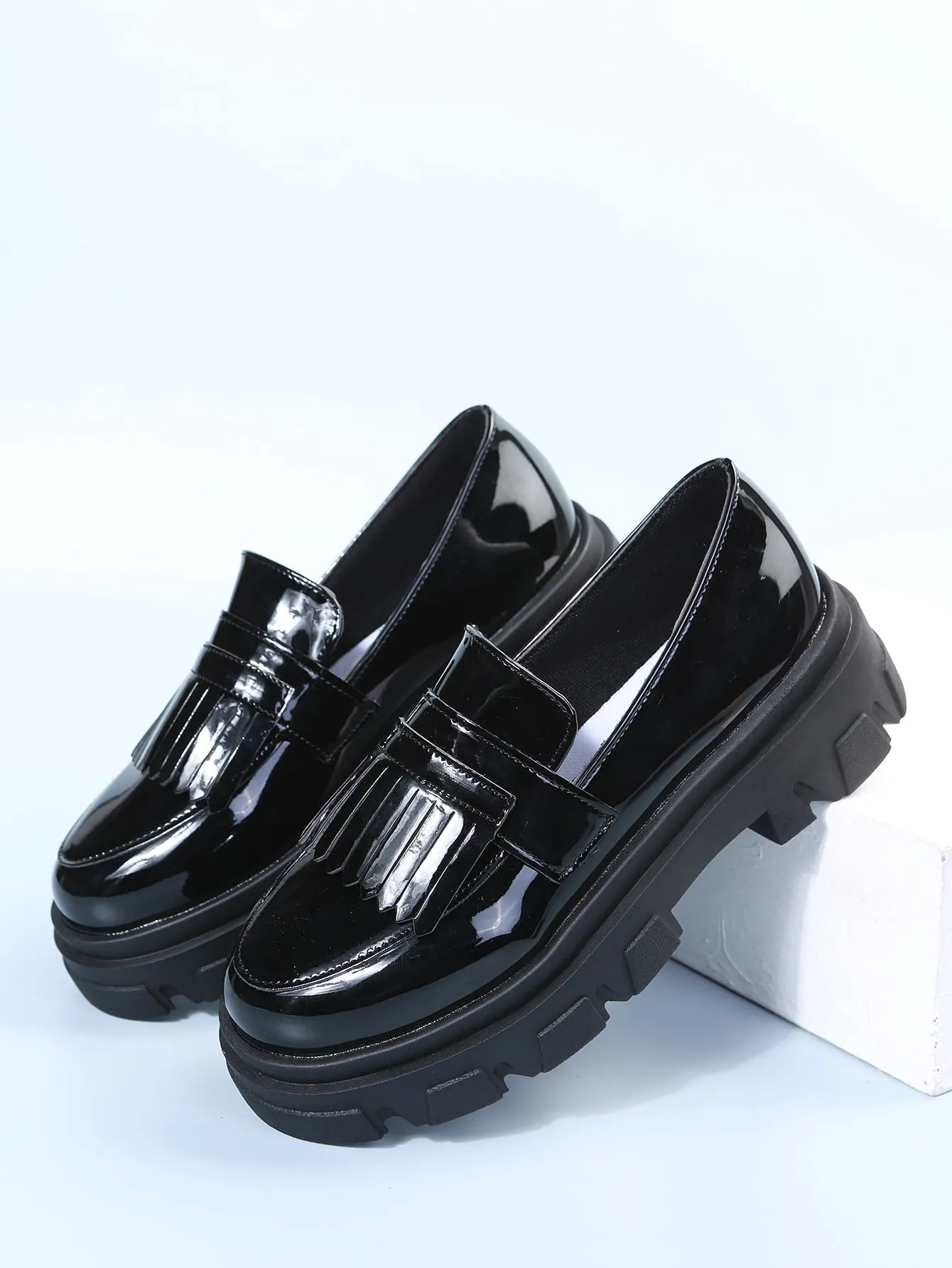 Fringe Decor Lug Sole Flatform Loafers