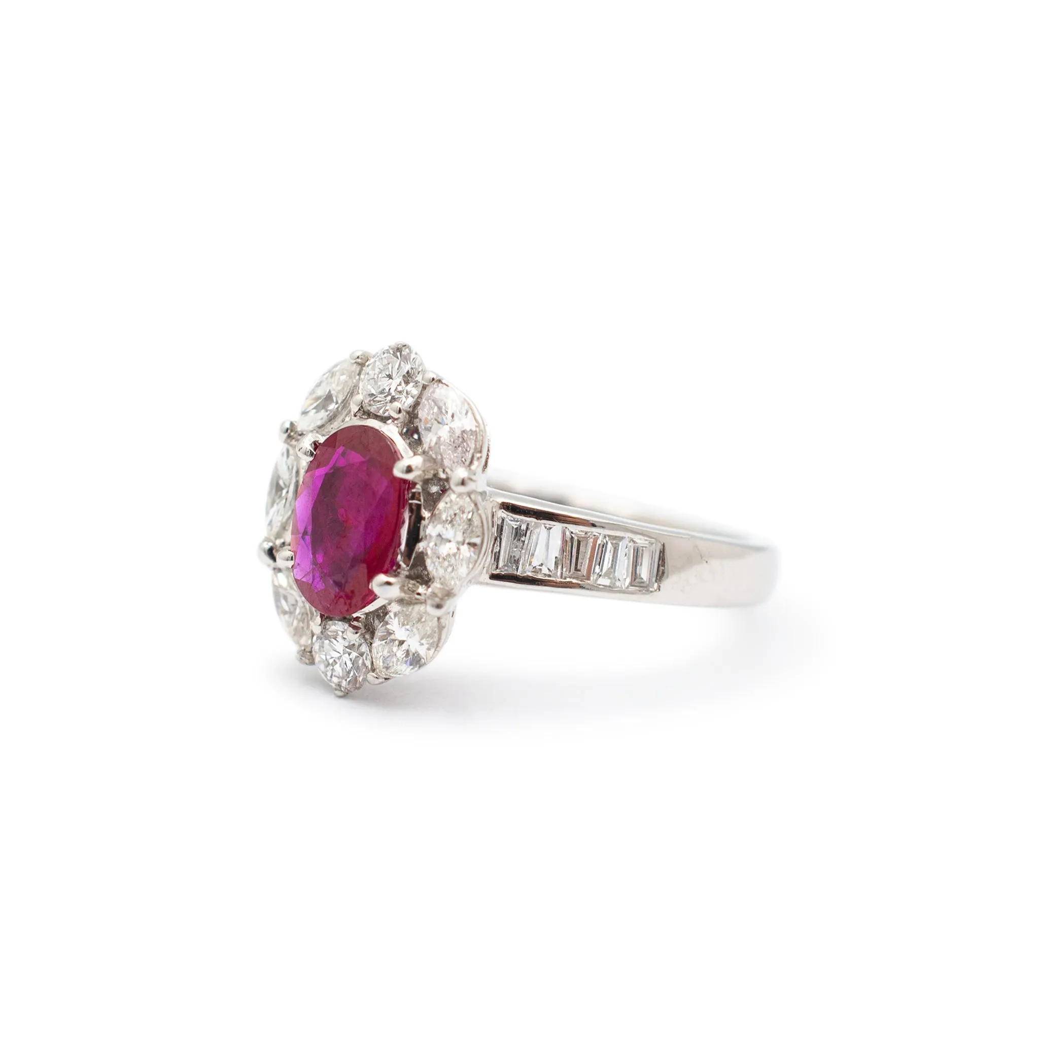 Ladies Vintage 18K White Gold 1.04ct. Gia Oval Ruby Halo Marquee Diamond Cocktail Ring