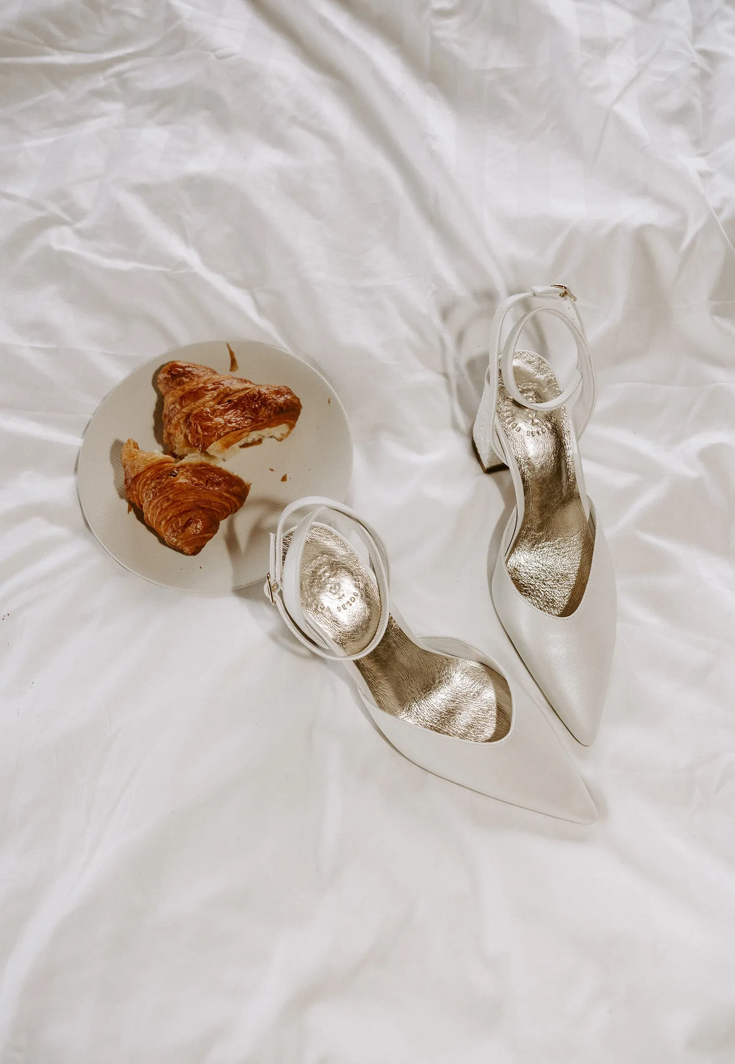 ODYSSEY - POINTED CLOSED TOE BRIDAL HEELS