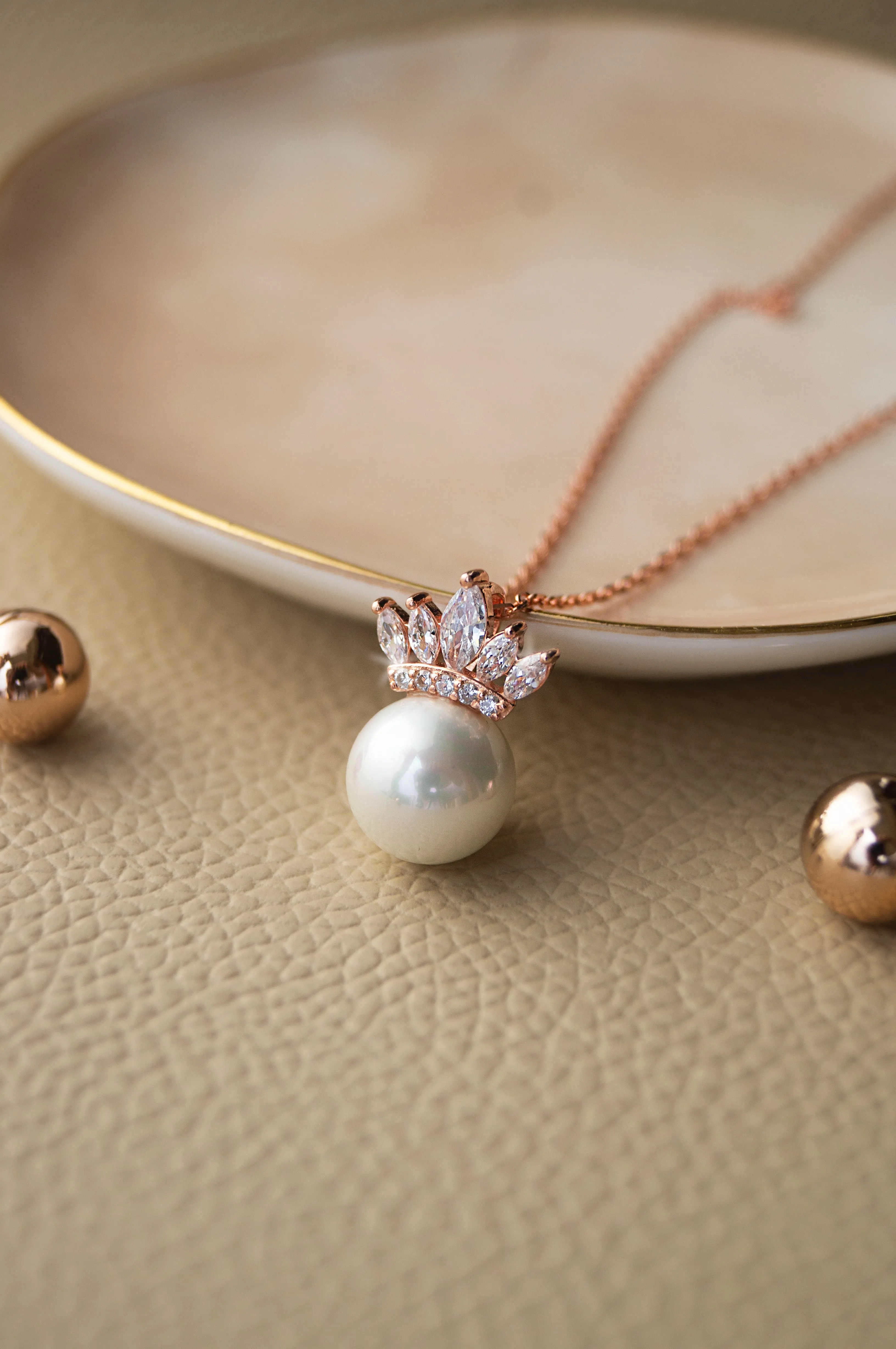 Pearl With A Crown Rose Gold Plated Sterling Silver Pendant Set