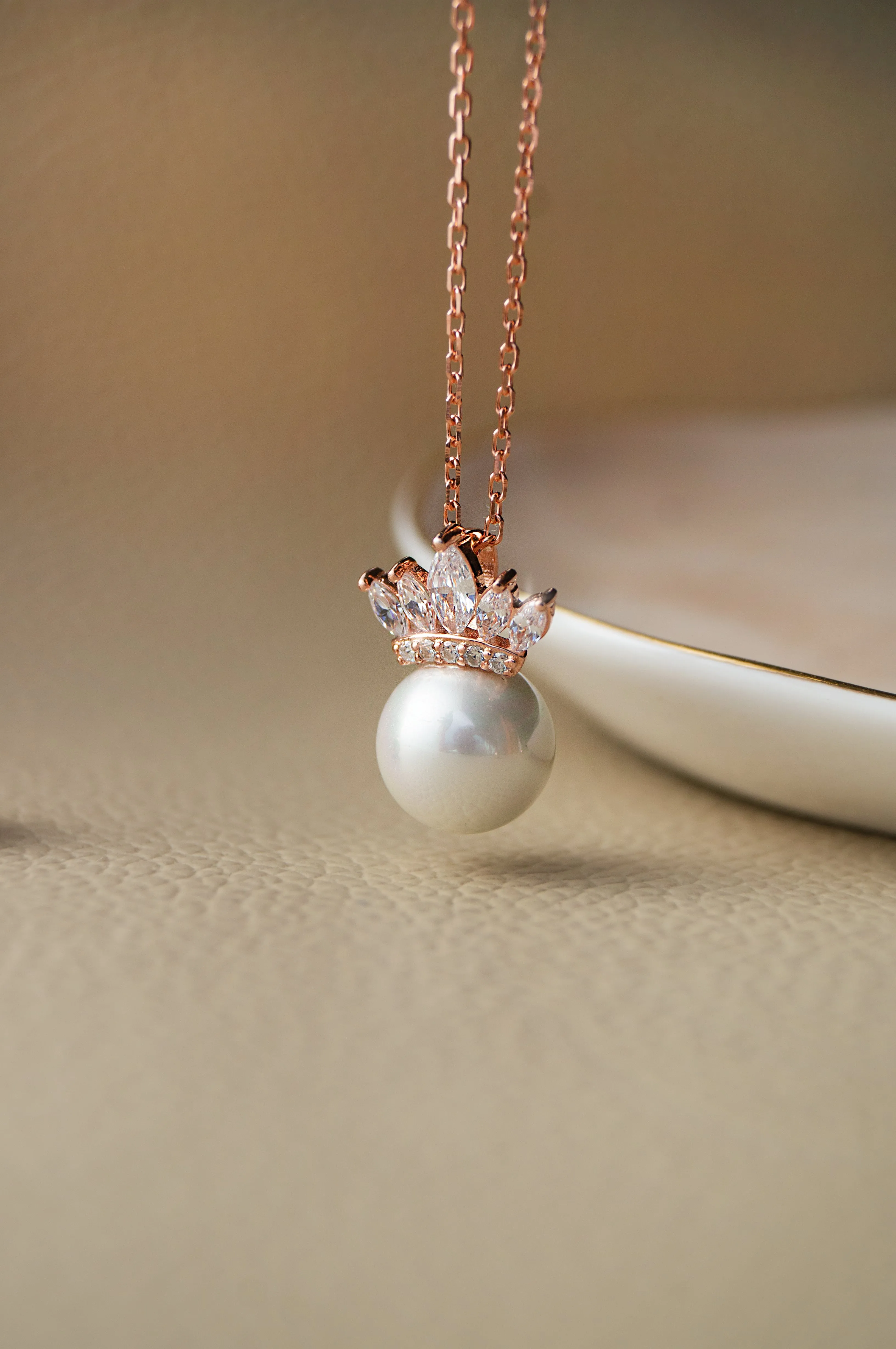 Pearl With A Crown Rose Gold Plated Sterling Silver Pendant Set