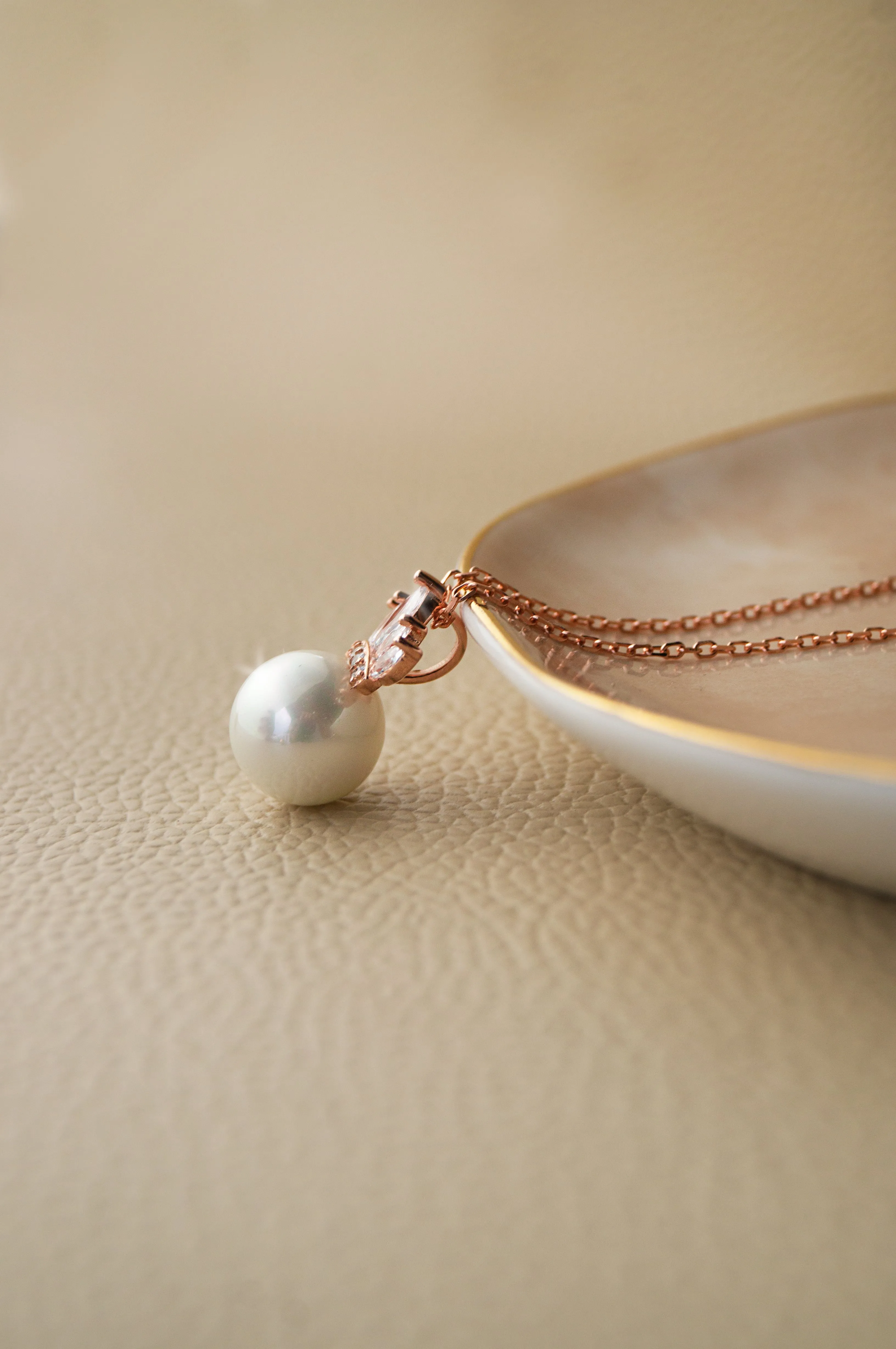 Pearl With A Crown Rose Gold Plated Sterling Silver Pendant Set