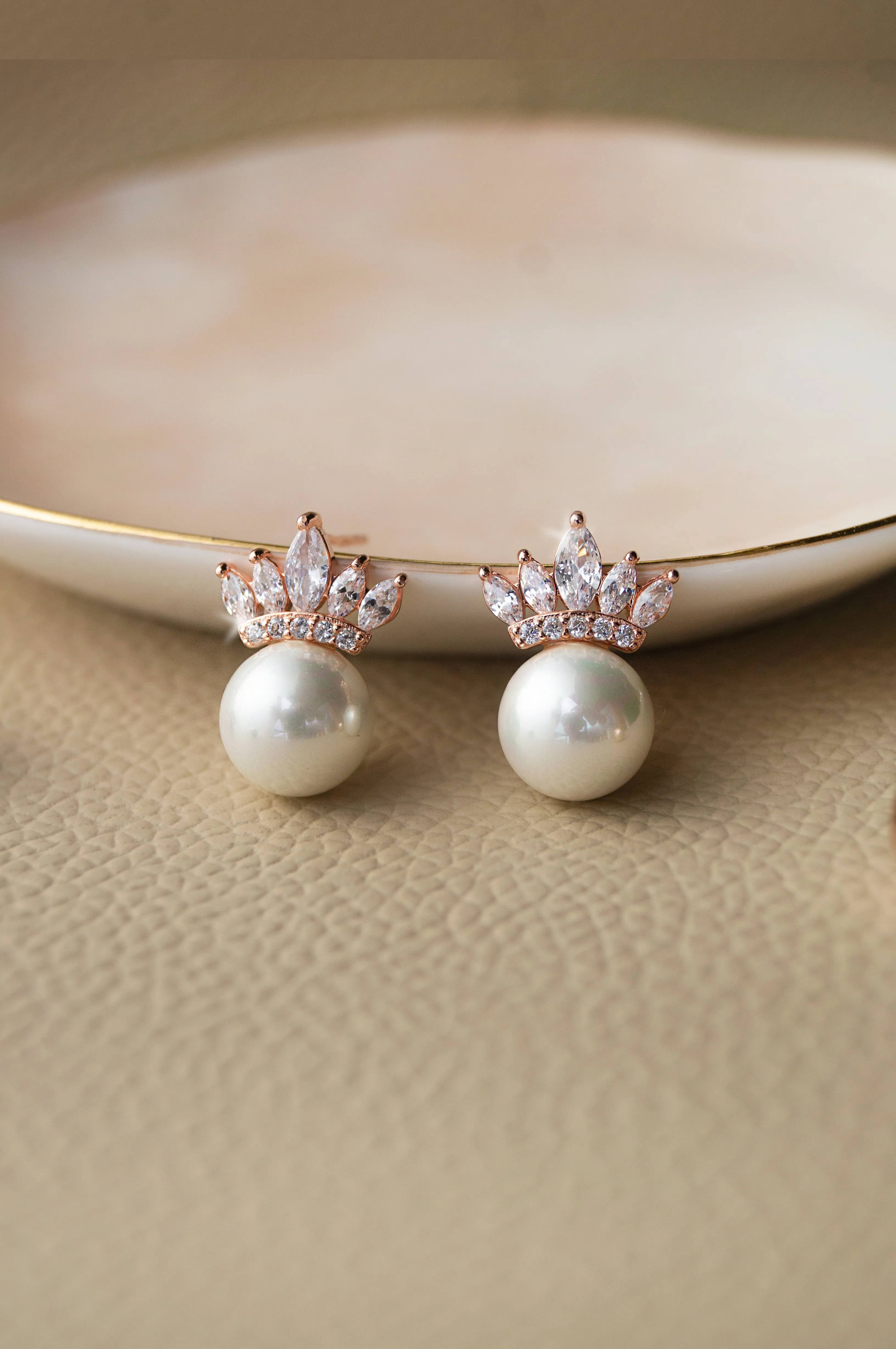 Pearl With A Crown Rose Gold Plated Sterling Silver Pendant Set